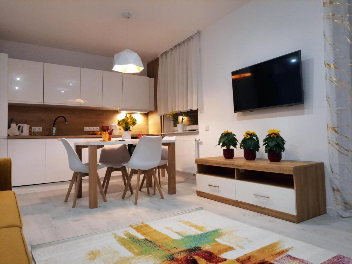 Apartament Amber Comfort Z Prywatnym Miejscem Parkingowym Колобжег Экстерьер фото