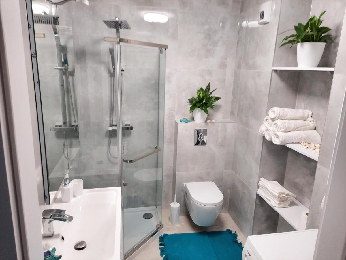 Apartament Amber Comfort Z Prywatnym Miejscem Parkingowym Колобжег Экстерьер фото